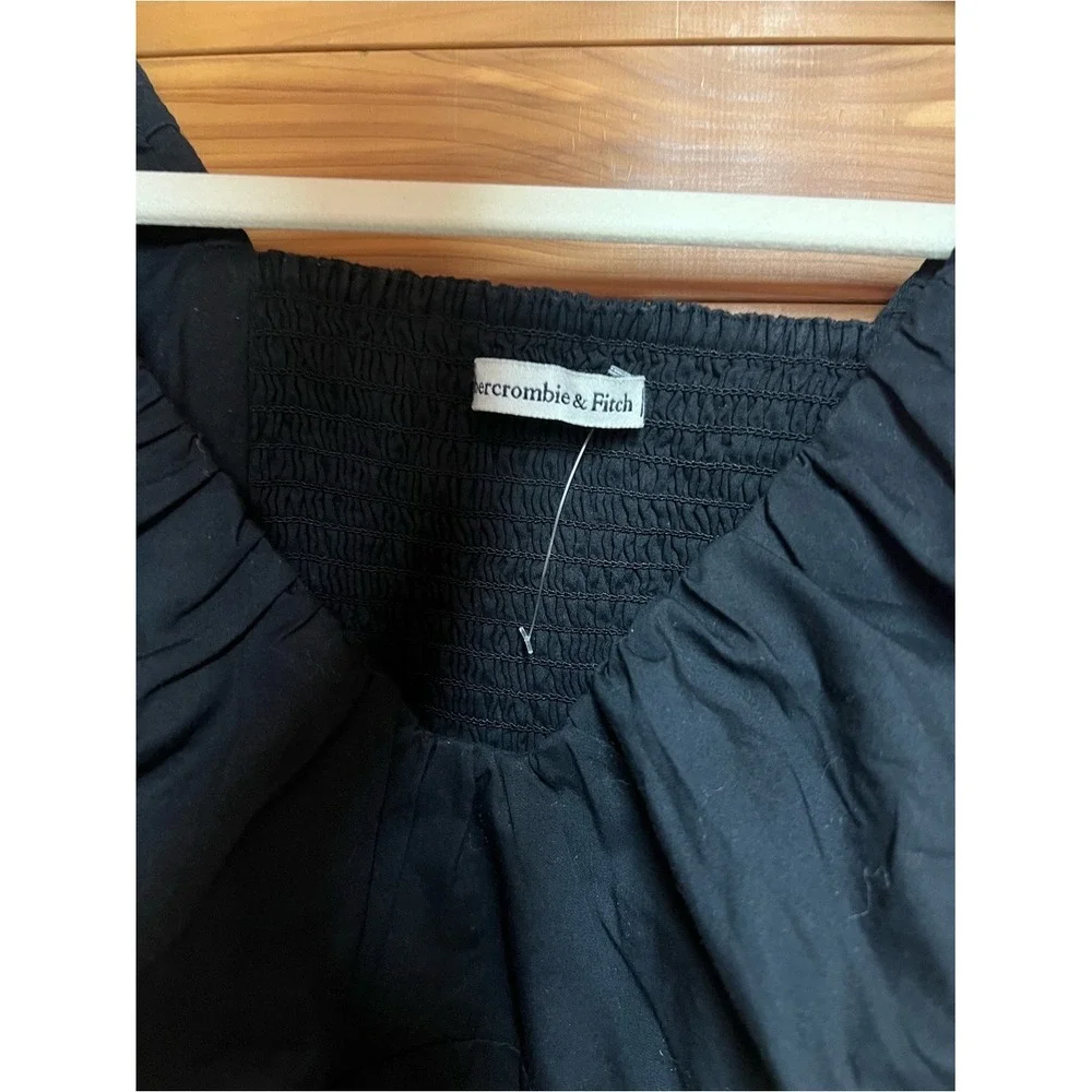 Abercrombie & Fitch Black Puff Sleeve Smocked Peplum Top Sweetheart Neck Blouse